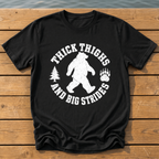 bear thick thighs varsity badge T-Shirt — Black